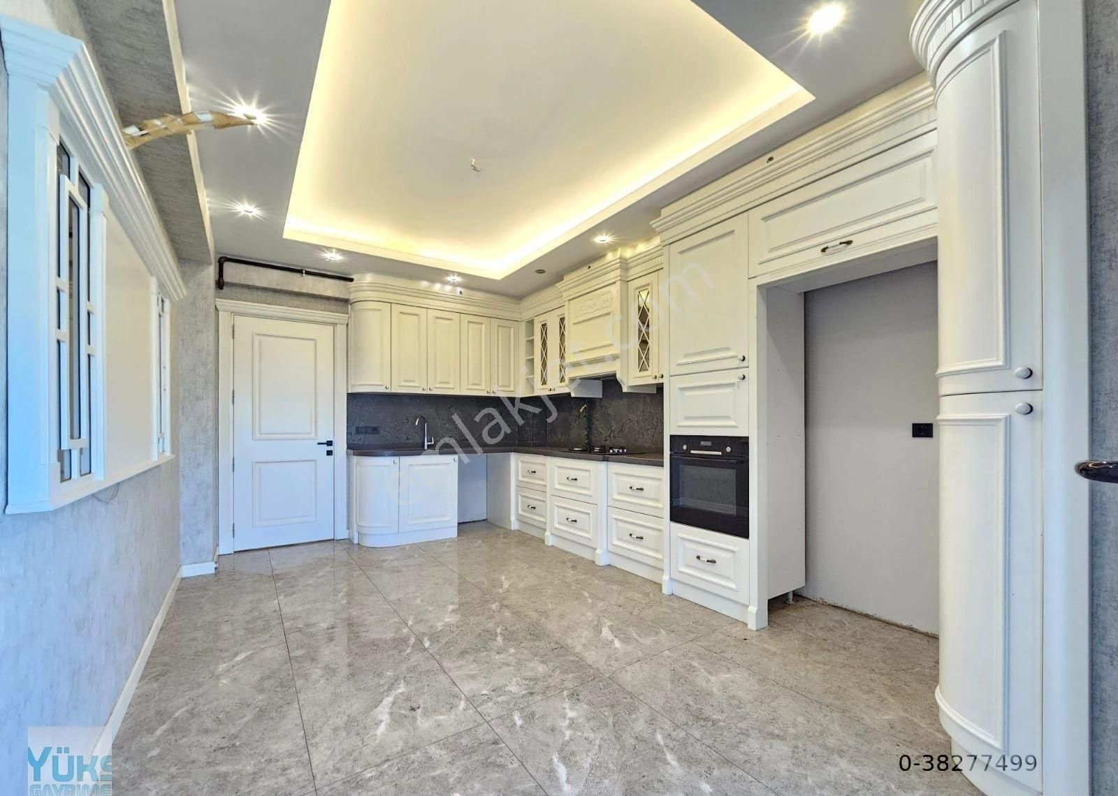Denizli Şemikler De 3+1 180 M2 Lavanta Bahçesi Yakını Lüks Satılık Arakat Daire