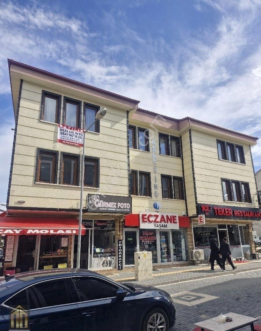 Anıt Emlaktan Belediye Yanında Satılık Daire