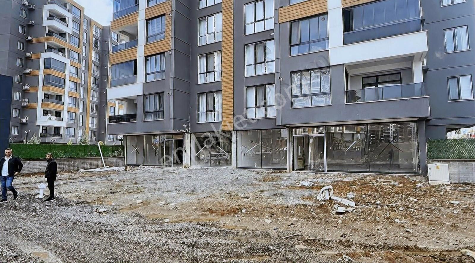 Royal Gayrimenkulden Hasankeyf Yolunda Satılık Ticari Dükkan