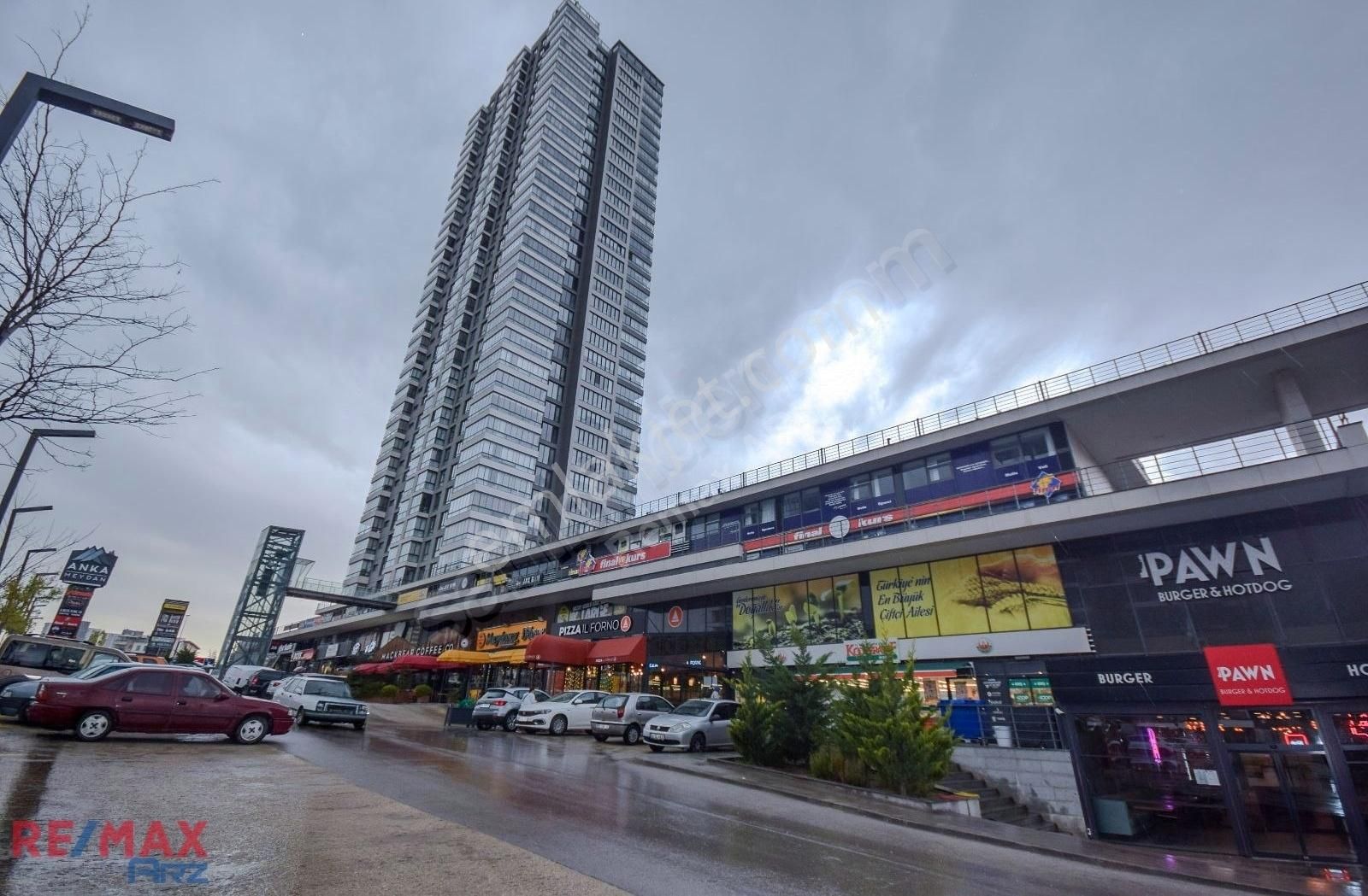 Yaşamkent Anka Meydan'da Satılık 3+1 Yapılı Daire