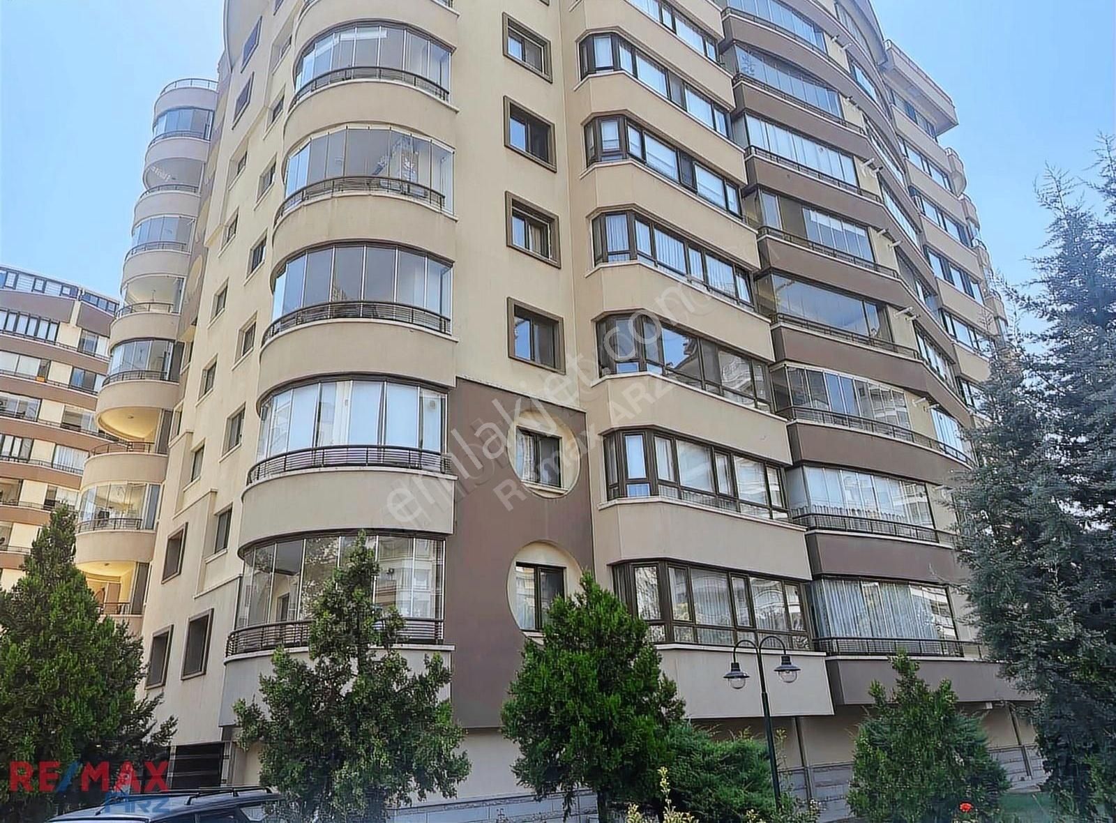 Çukurambar'da Eşyalı 4+1 Kiralık Daire