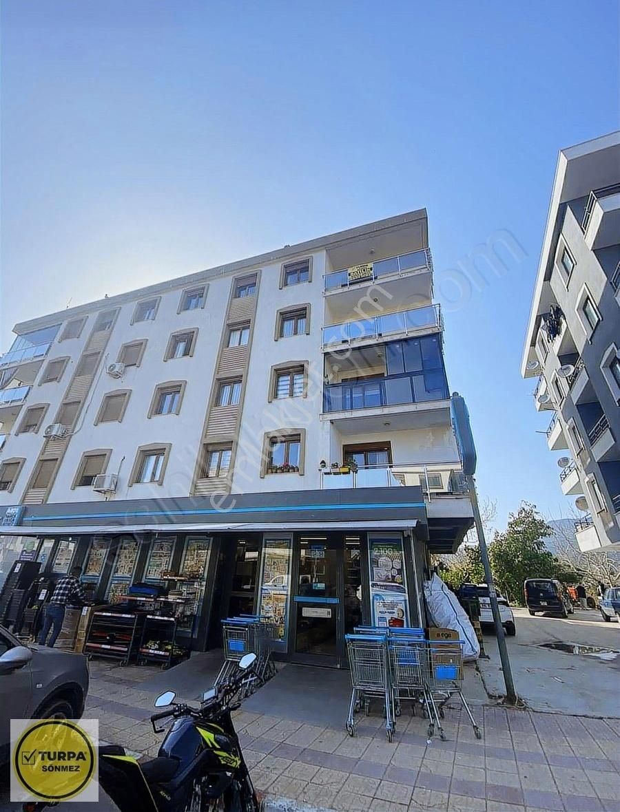 Turpa Sönmez Den Gümüldür Merkezde Satılık 3+1