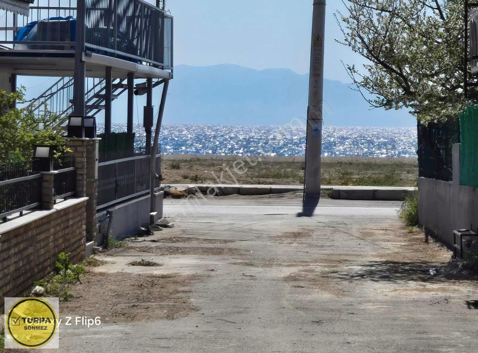 Turpa Sönmez Den Gümüldür De Kiralık Eşyalı Müstakil Ev