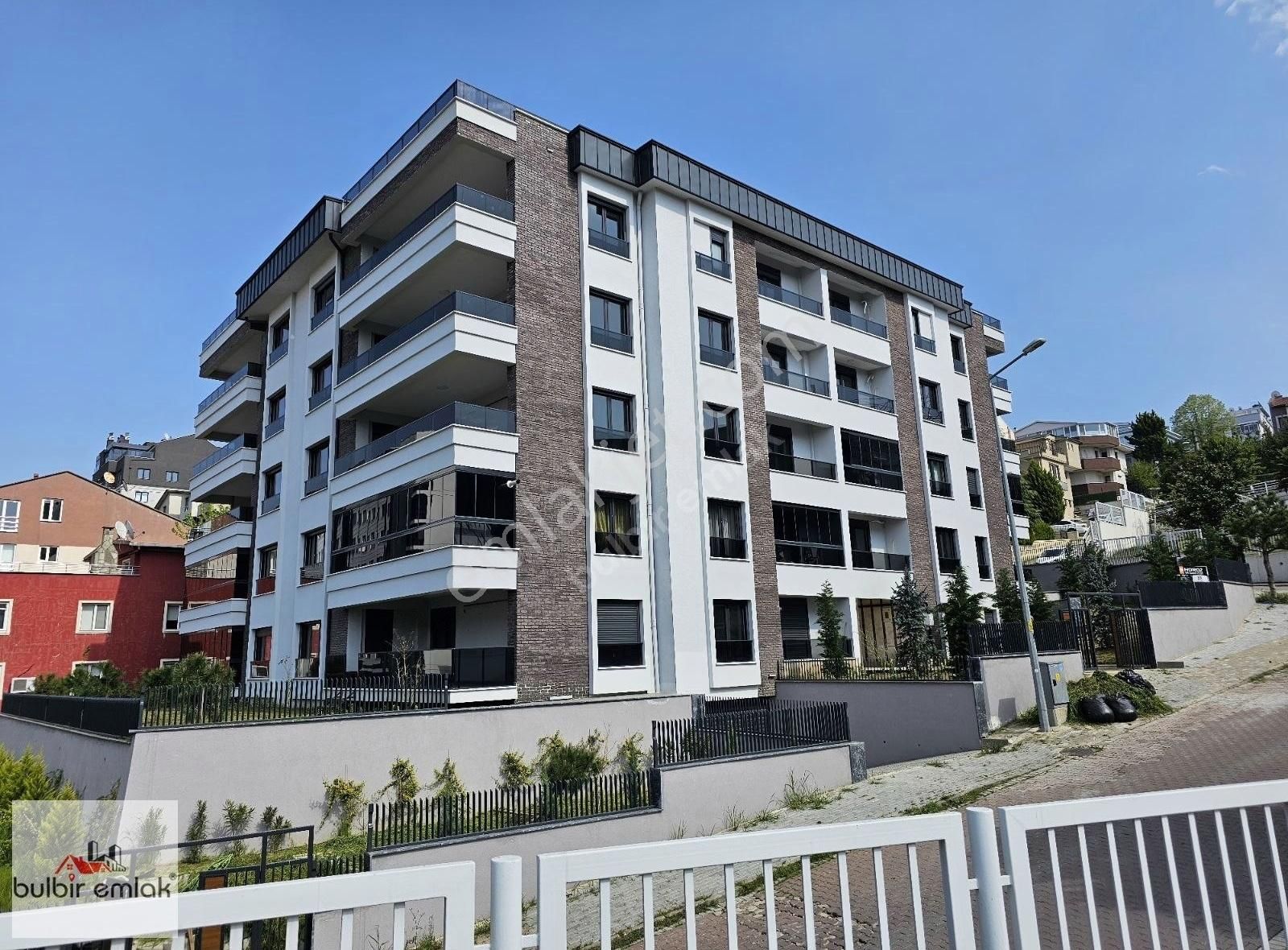 Beşevler Konak Ta Az Katlı Geniş Sıfır 3+1