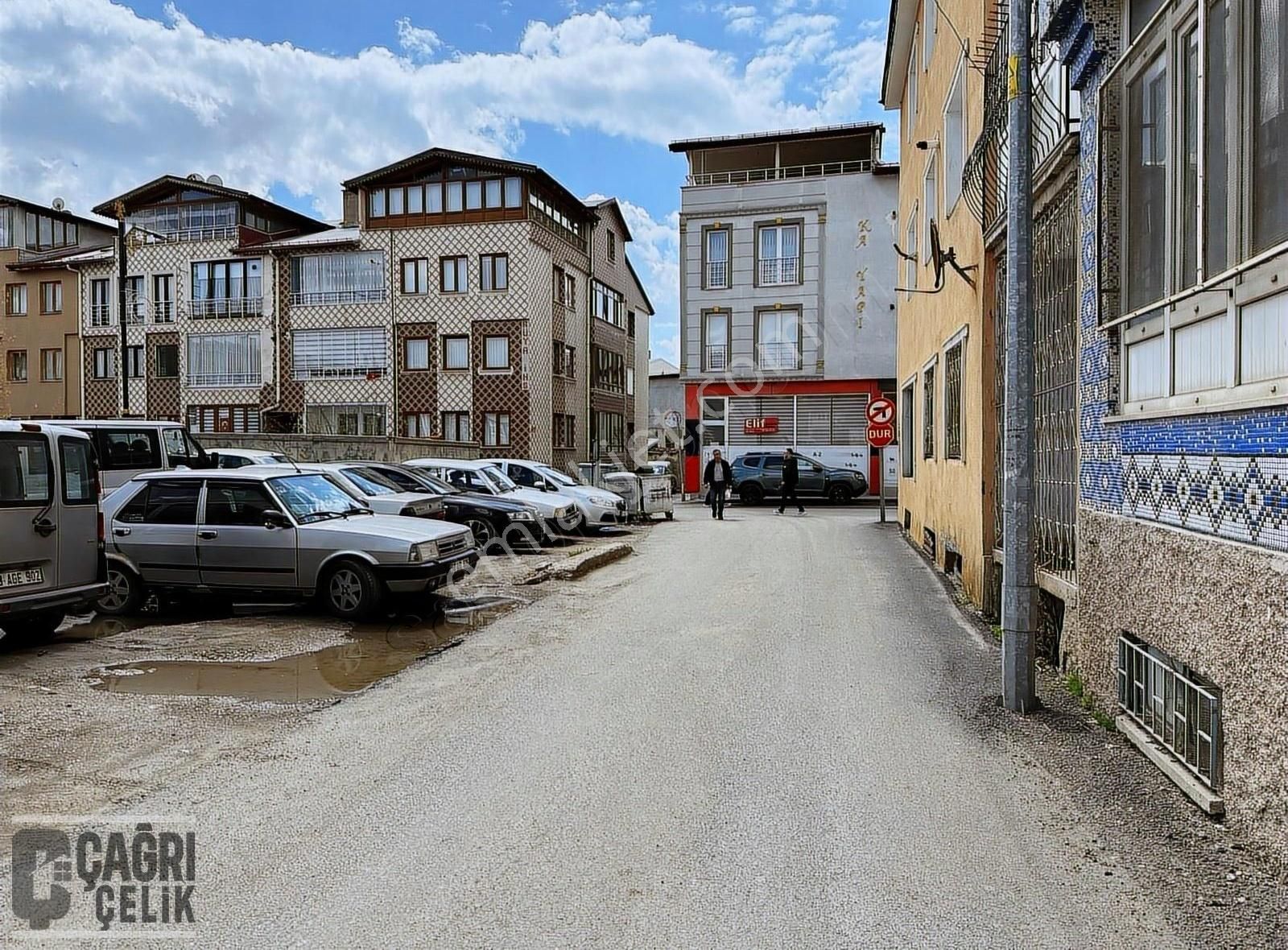 Çağrı Çelik Gyd'dan Çarşı'da Sıfır Yeni Yapı 1+1 Satılık Daire