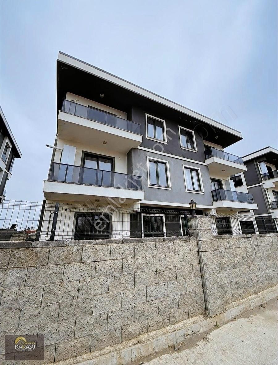 Hayalinizde Ki Evi Bulun ! Sıfır Havuzlu 2+1 Satılık Daire