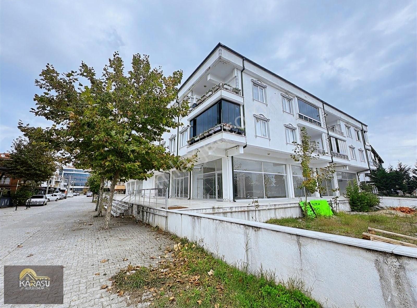Karasu Huzur Emlaktan Hastahane Ve Denize Yakın Hazır Daire