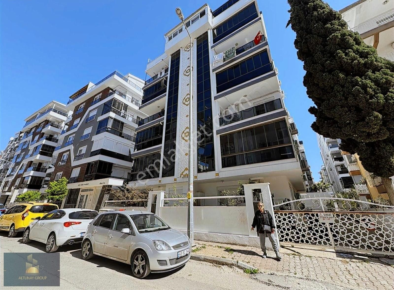2+1 Acil Şehir Merkezinde Kapalı Otoparklı Dubleks Daire