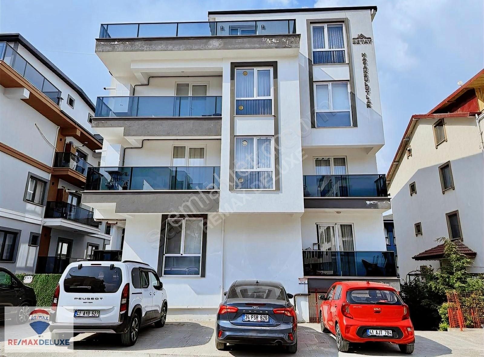 Başiskele Yeşilyurt Mah. Satılık Çatı Dublexs 3+1 100 M2