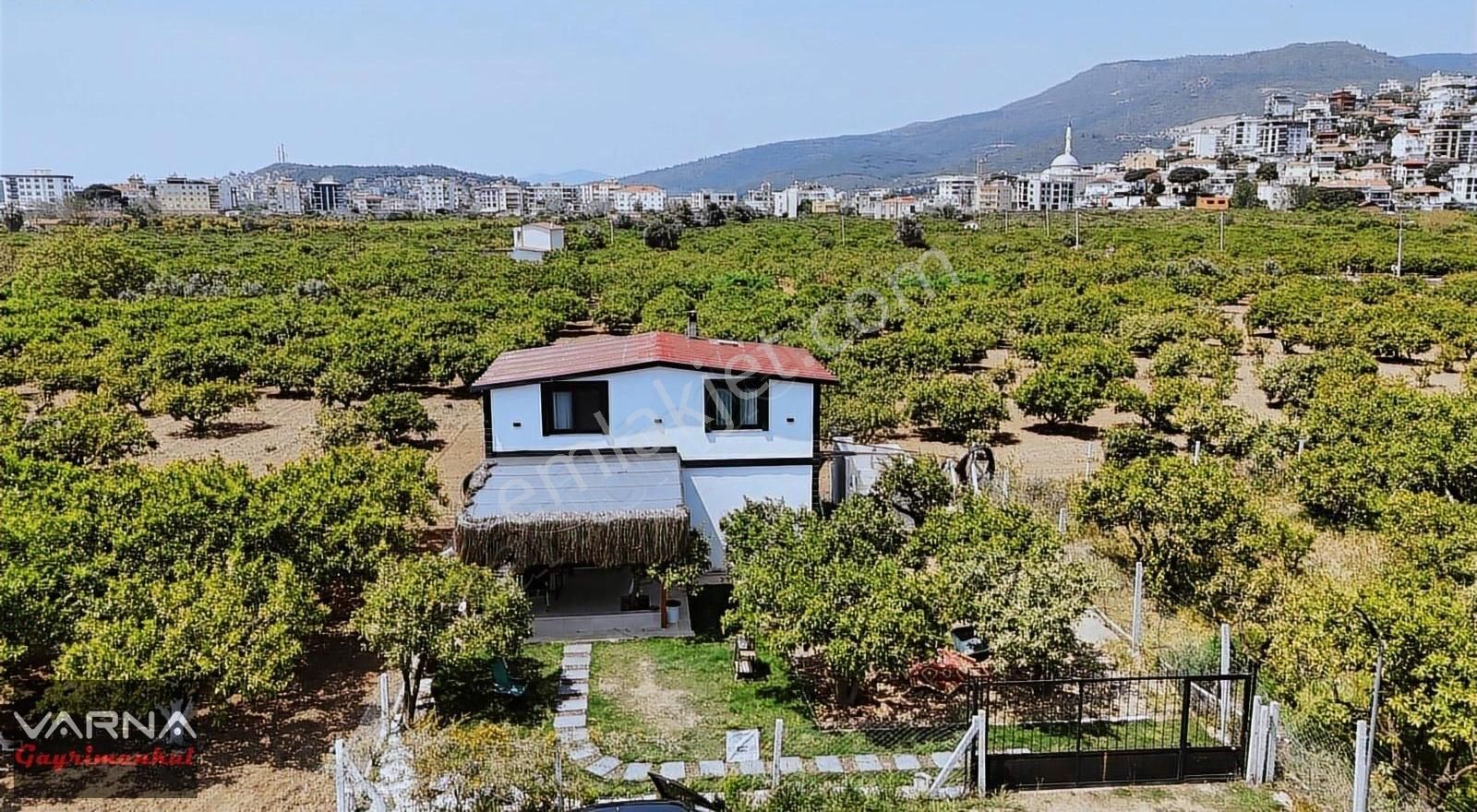 Menderes Gümüldür'de Merkezde Satılık 301 M2 Resmi Tapulu Bahçe
