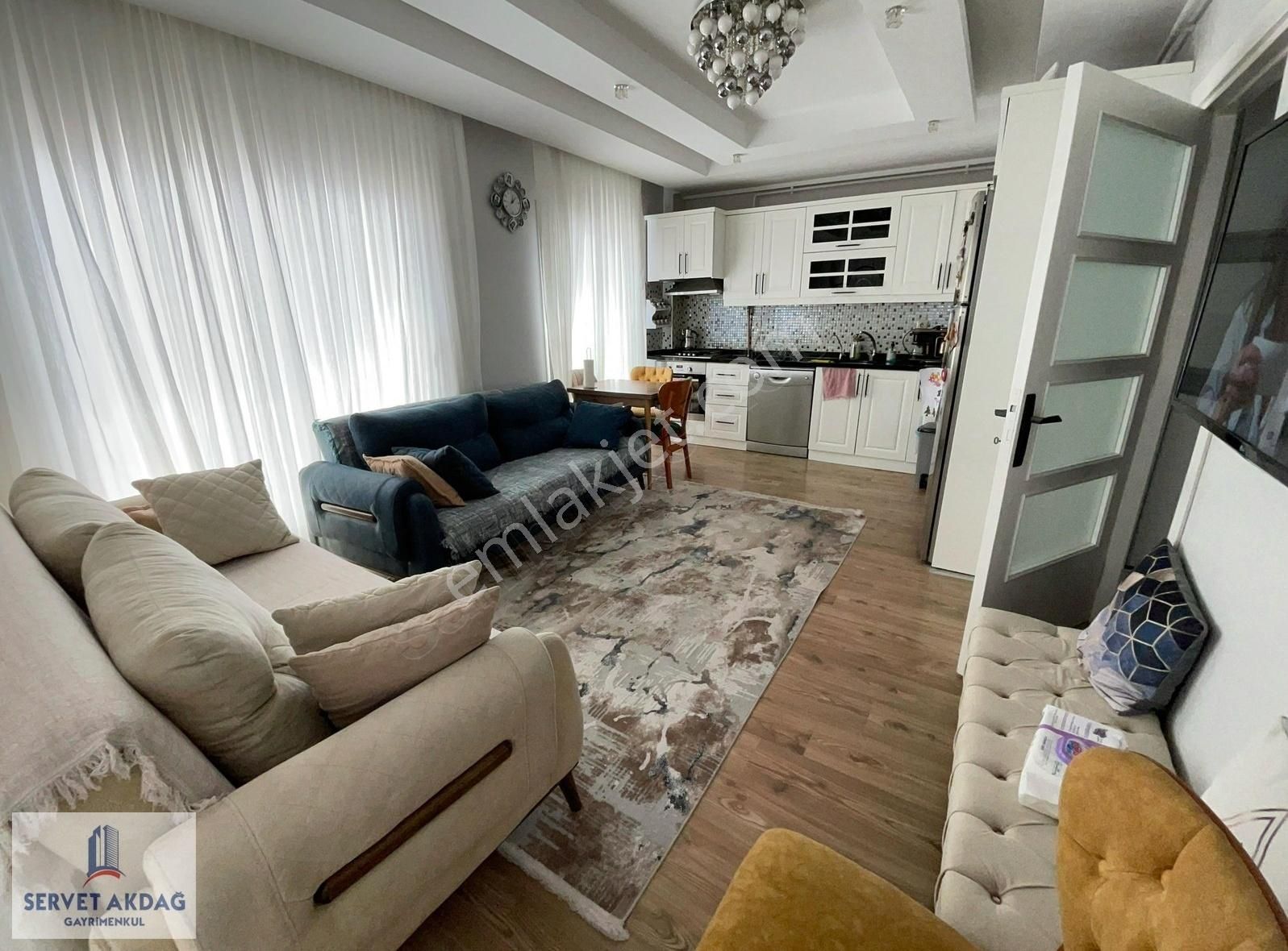 Seyhan Bahçeşehir Mah. Emsalsiz Geniş Oturumlu 3+1 Satılık Daire