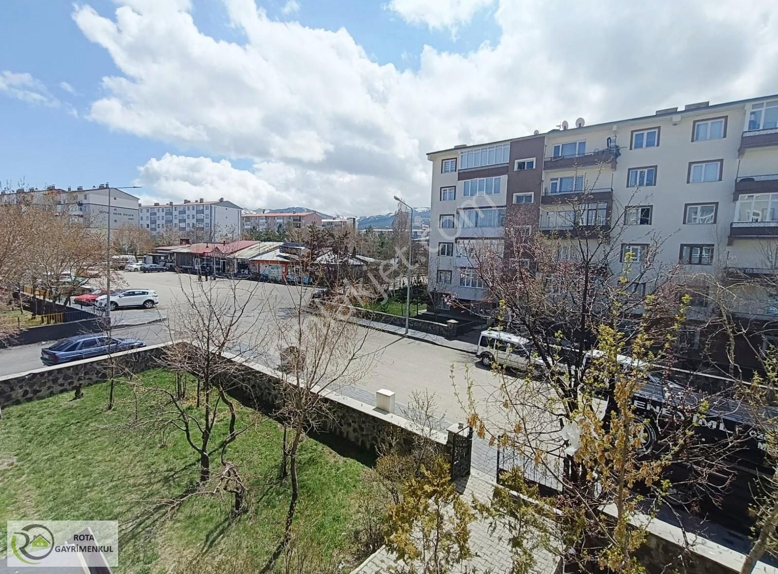 Rota' Dan Yenişehir Tema Avm Aşağısında Kiralık 3+1 Daire