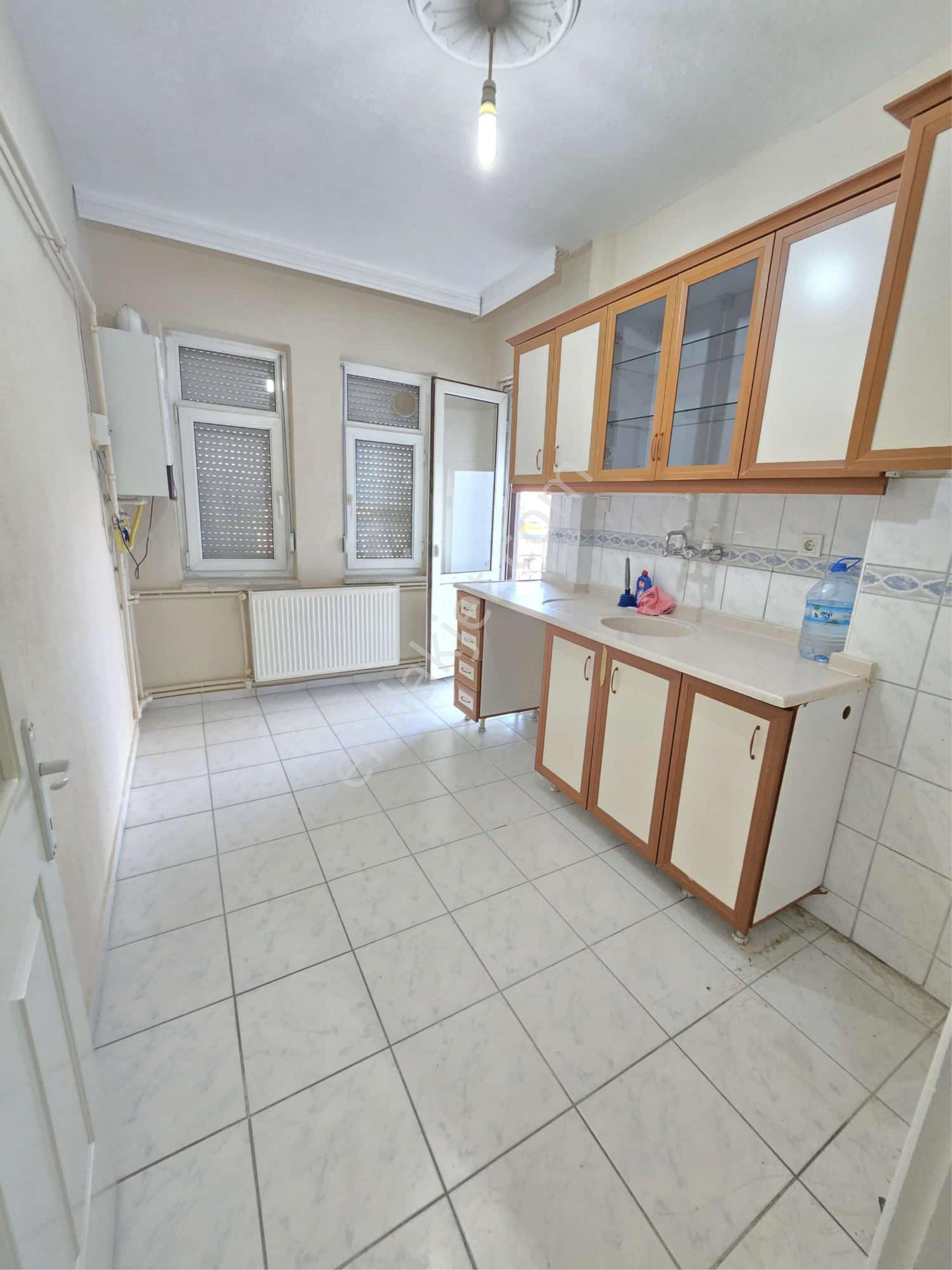 Isparta Batıkent Mahallesinde Satılık 3+1 Daire