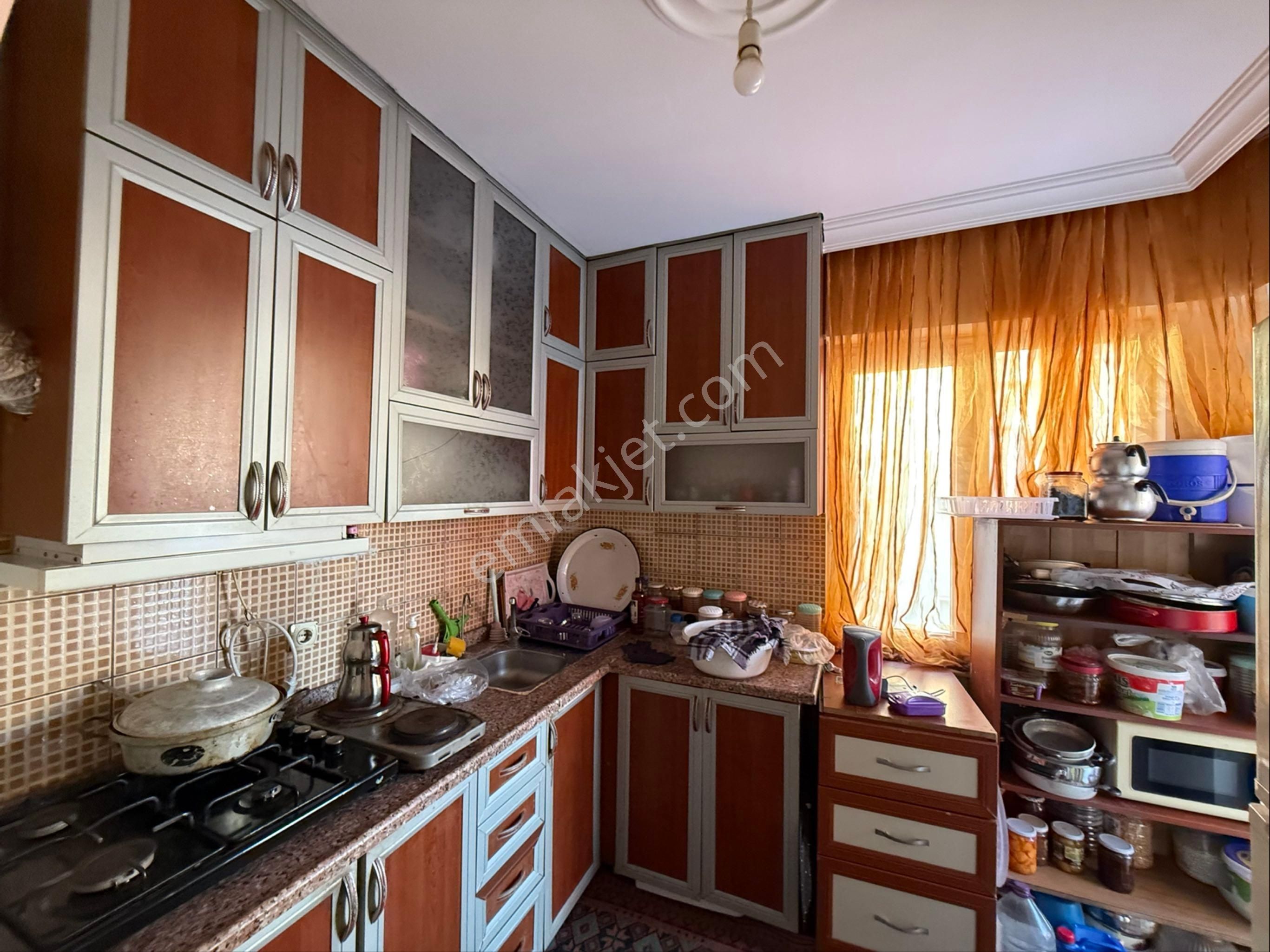 Konuksever Mahallesinde Bakımlı G-d Cepheli Kelepir Fiyata Katta 2+1