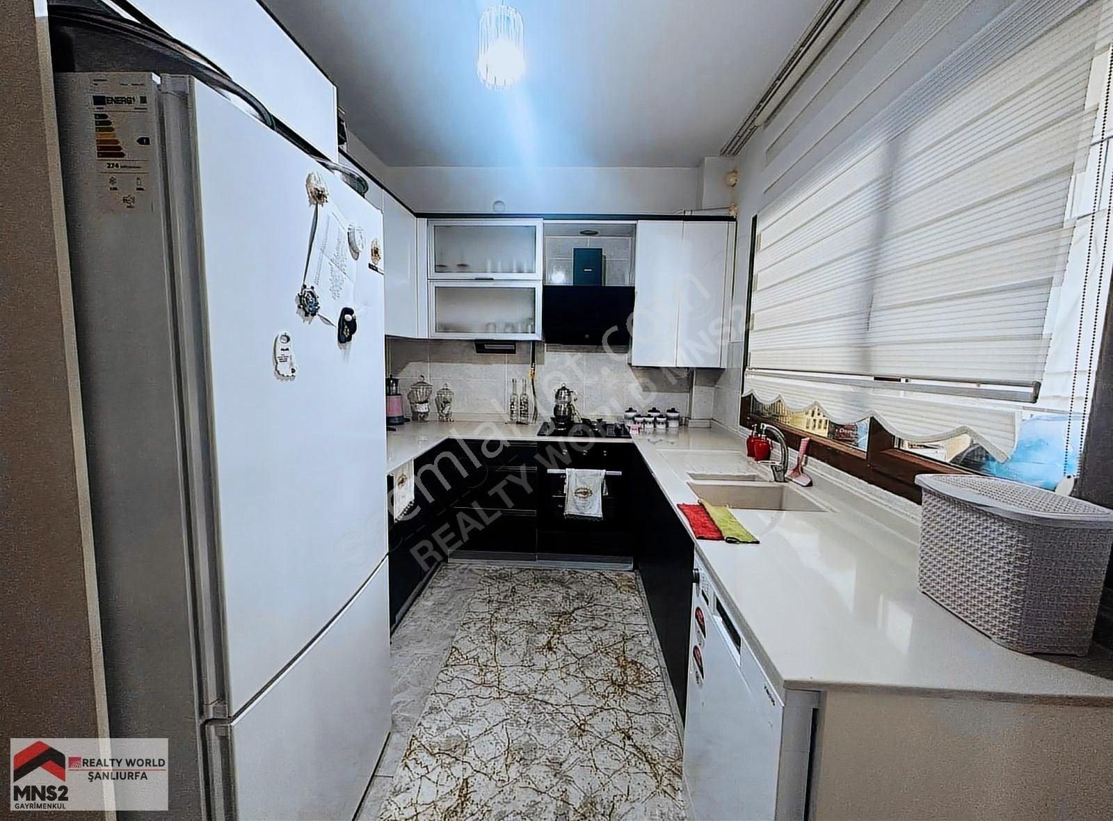 Realty World Mns2 Ahmet'ten Yenice Tokide Satılık Daire