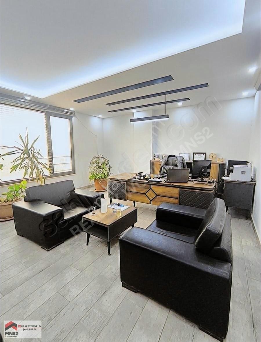 Realty World Mns2 Ahmet'ten Satılık Ofis