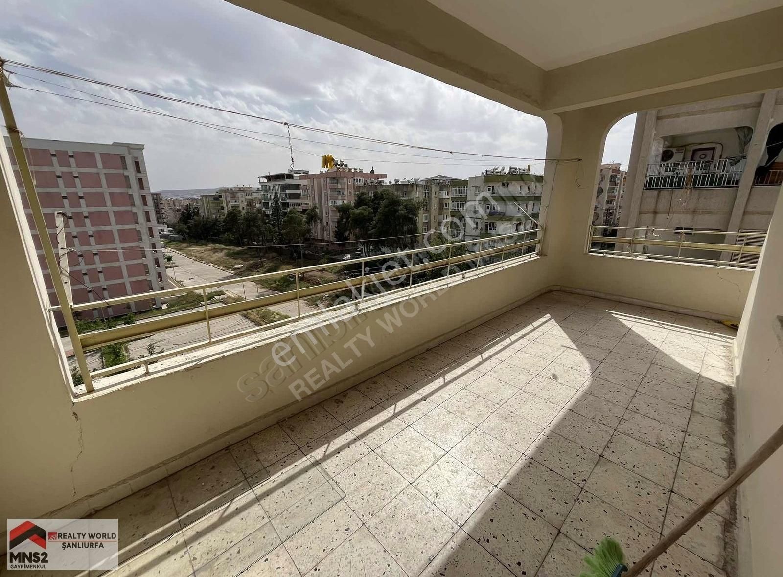 Realty World Mns2 İbrahim'den Yenişehirde Yatırımlık 3+1