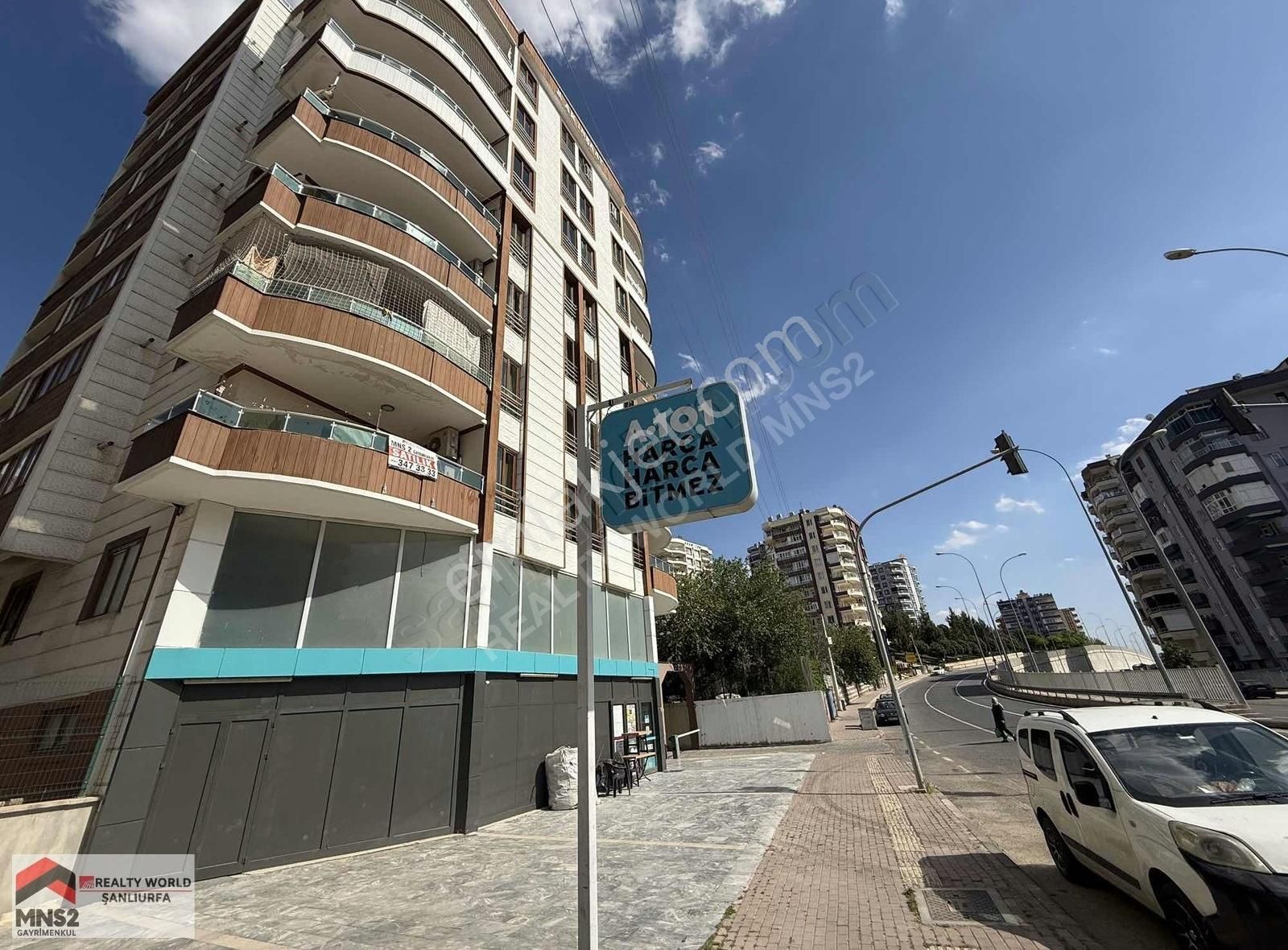 Realty World Mns2'den A101 Üstü 4+1 Daire