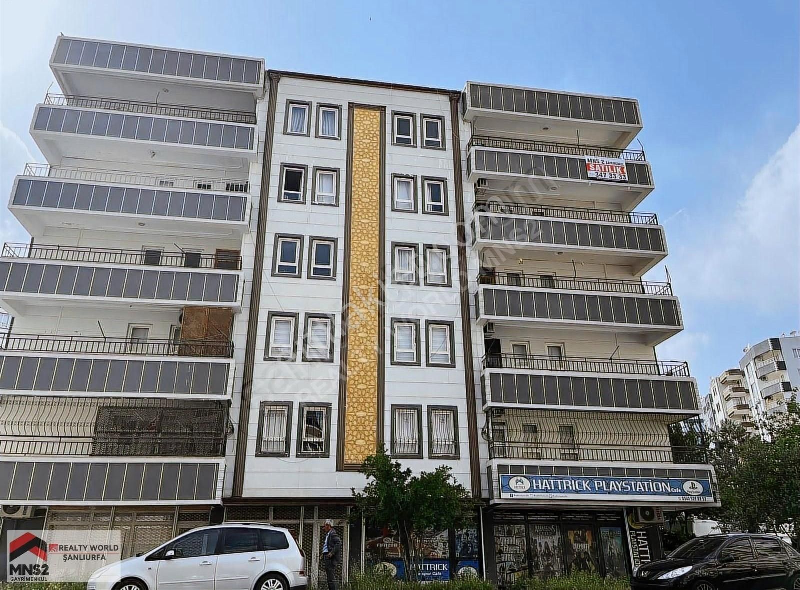Realty World Mns2 İbrahimden Ertuğrulgazi'de Geniş 3+1