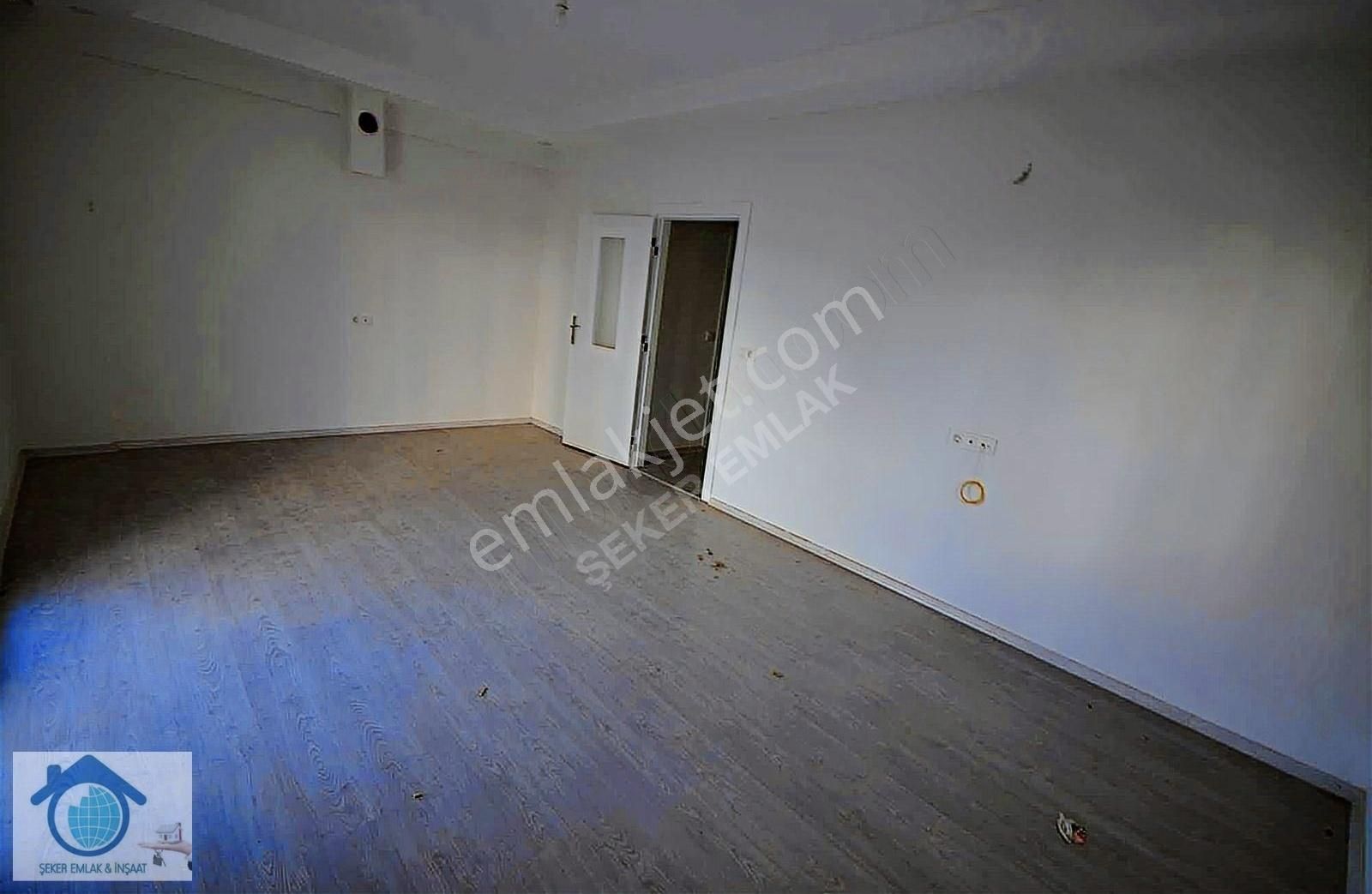 Sarilarda Satılık Yeni Mah Etrafı Açık Bahçe Kat Geniş 2+1