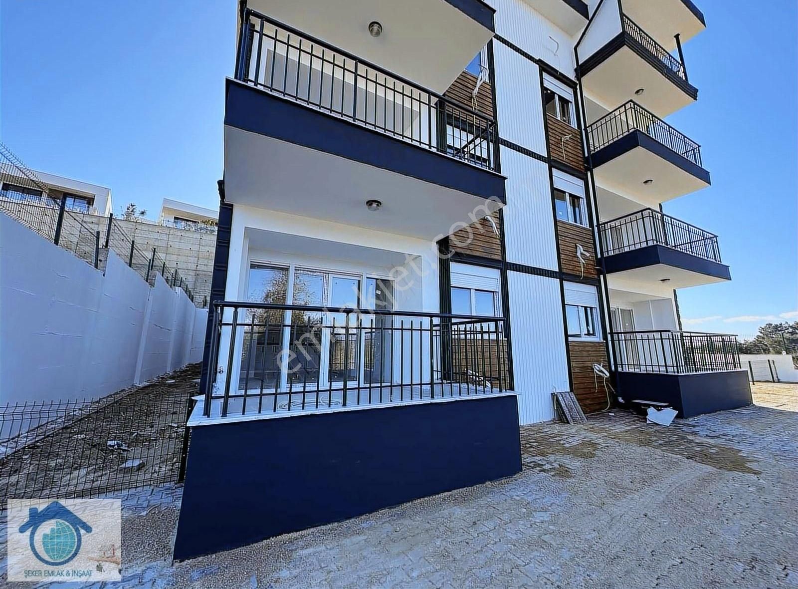 Sarılarda Satılık 2+1 Uygun Fiyat Su Deposunun İlerisinde