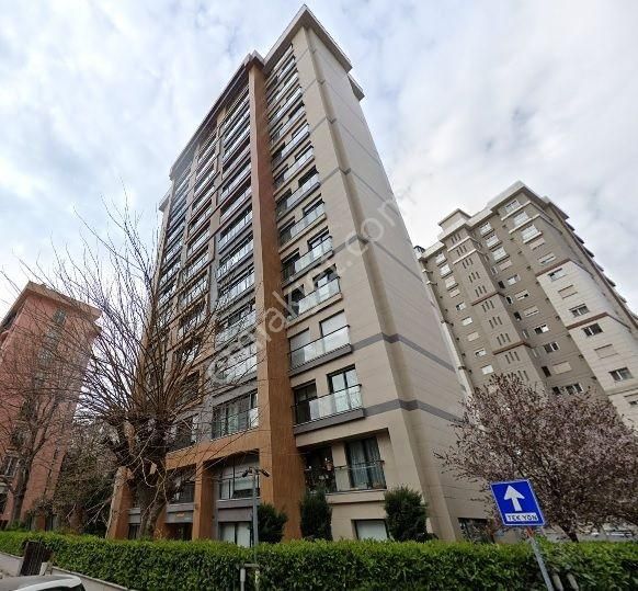 Caddebostan Sahilde Ckm'ye Yakın Yeni Binada 3+1 Daire Emlak Masası