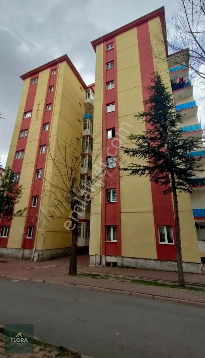 Belsin Selimiye Mah.tramvay Durağı Yanı Satılık 3+1 Daire