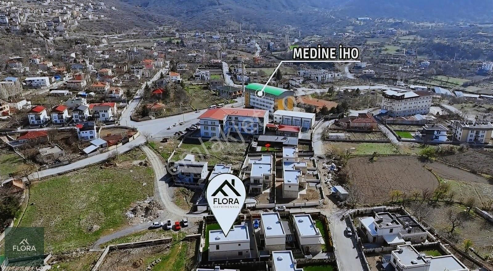 Hisarcık Botanica Villaları 4.5+1 Birinci Sınıf Satılık Villa