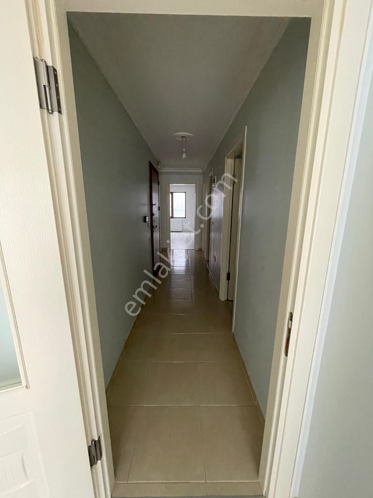 İstanbul Zümrütevlerde Kiralık 2+1 Daire