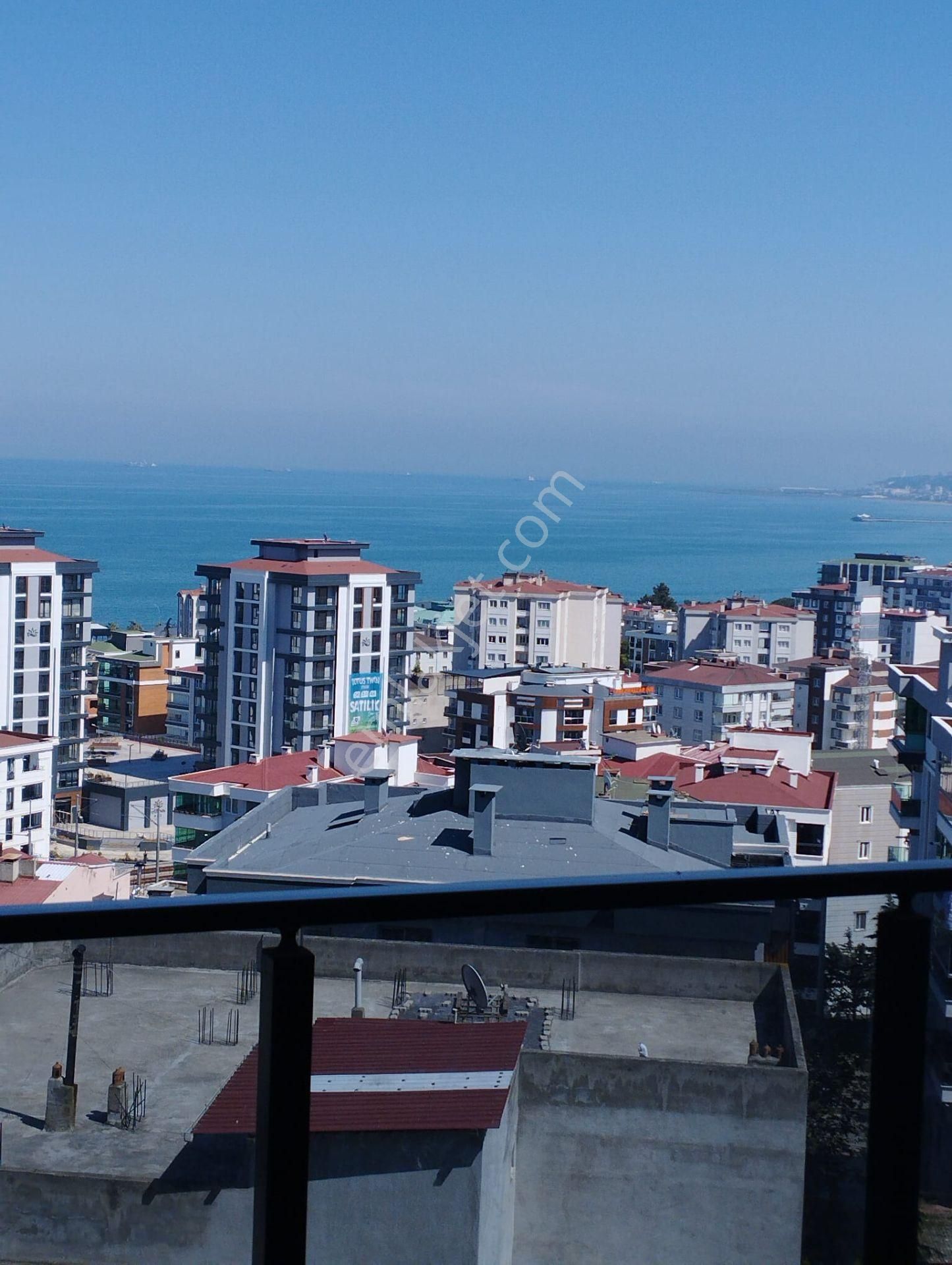 Akgün Kurumsal'dan Körfez'de Eşyalı Satılık Lüks 1+1 Daire