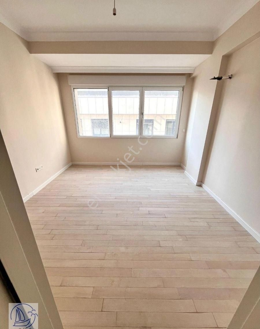 Yelken'den Suadiye Sahilde 3+1 Deniz Manzaralı 2 Yıllık - Görsel 6