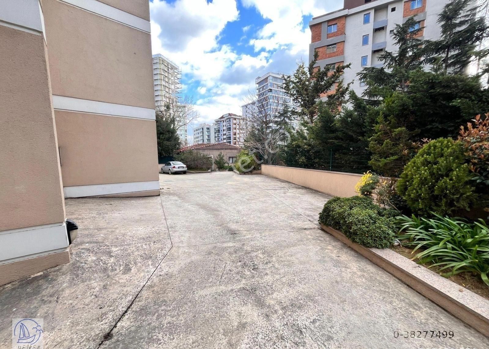 Yelken'den Caddebostan Sahil'de 3+1 Kış Bahçeli Deniz Manzaralı