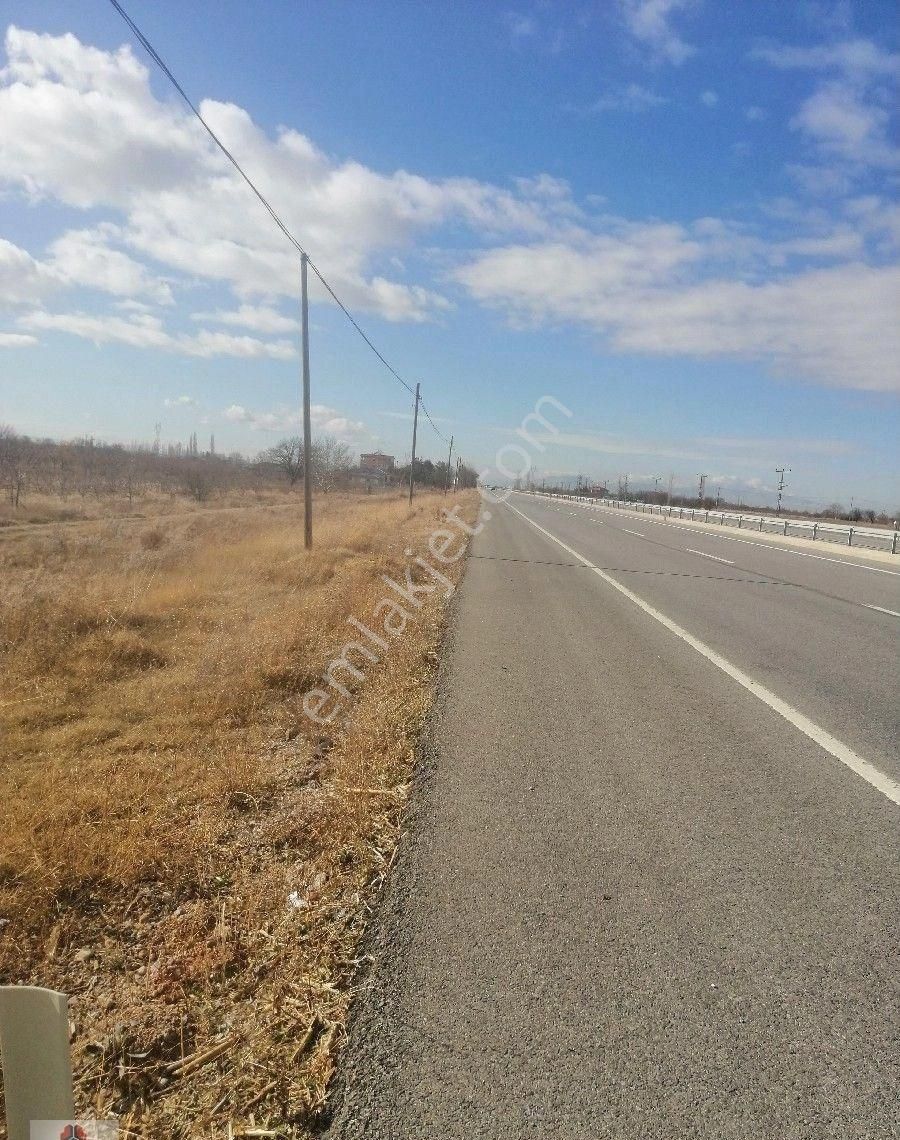 Karaman İli Yeşildere Köyünde Ereğli Yoluna Cepheli Satılık Bahçe - Görsel 7