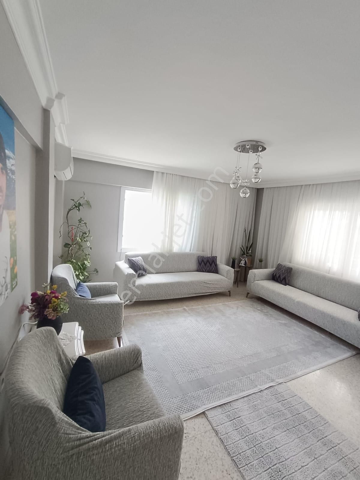 Dinçer Emlak'tan Çağdaşkent Mahallesinde Site İçerisinde 3+1 Ayrı Mutfak Satılık Daire