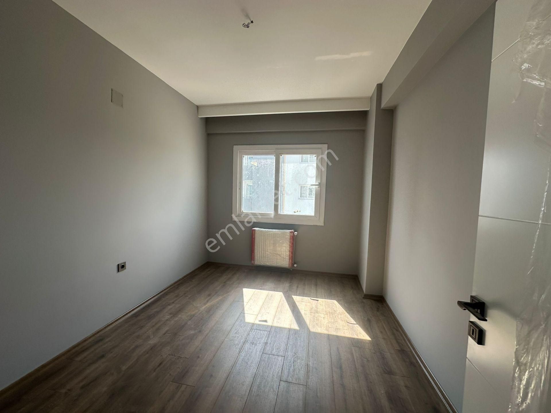 Kapalı Mutfak Sıfır 3+1 Kombili Kiralık Daire