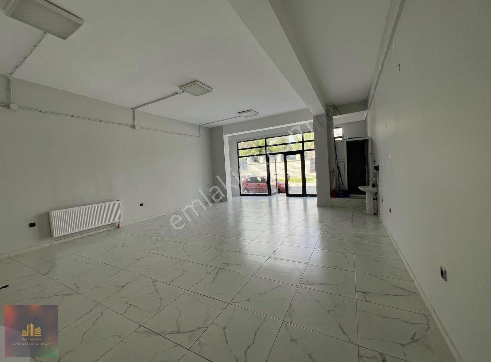 E.s./ Mustafapaşada Kiralık Dükkan