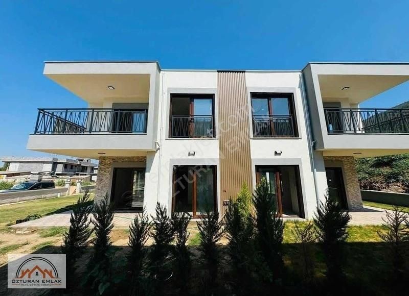 Kuşadası Güzelçamlıda Milliparka Yakın Satılık Villa