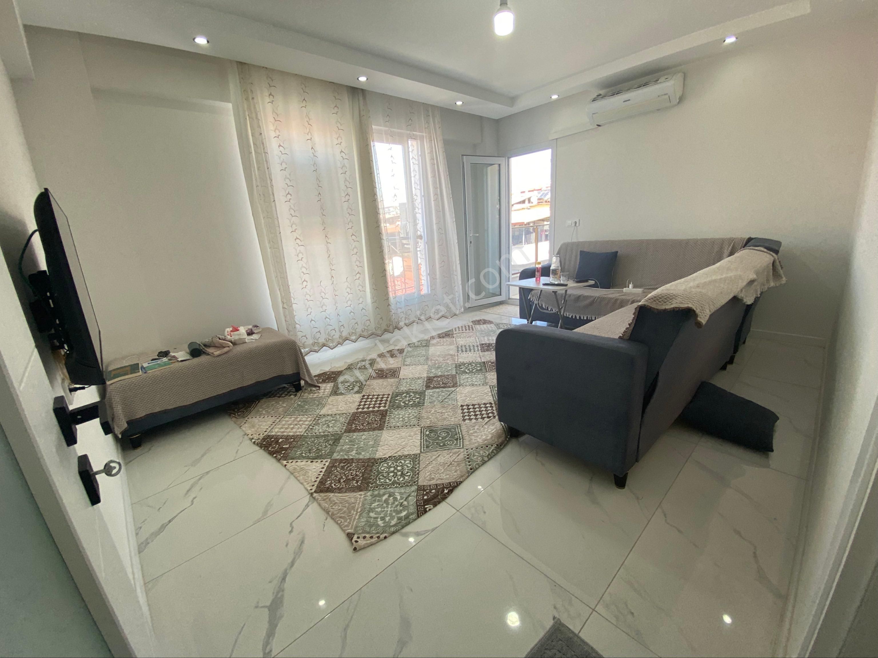 Yeşil Mahallede 2+1 Üçüncü Kat