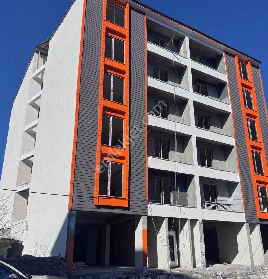 İks Emlaktan Satılık Acil Uygun Daire
