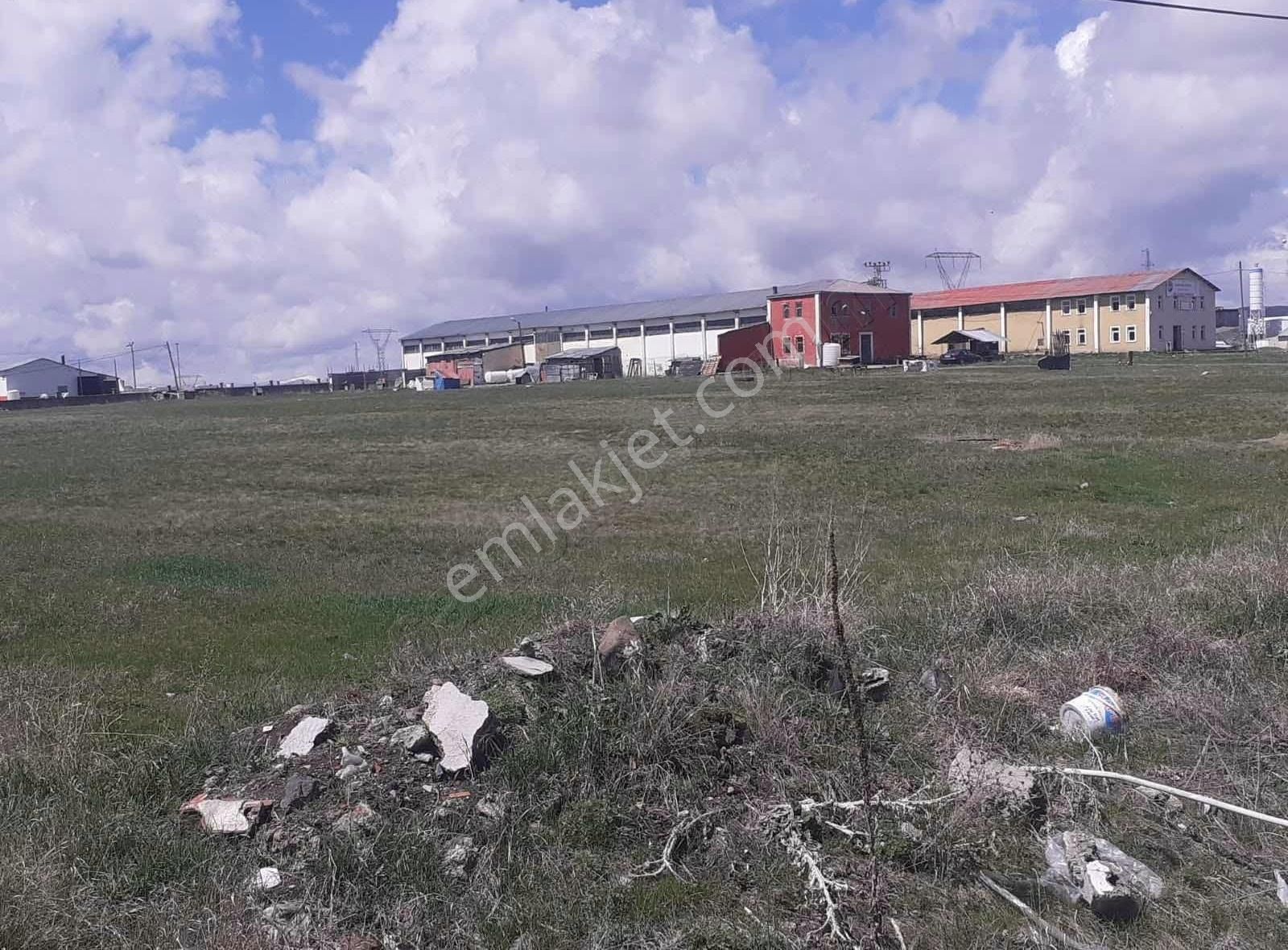 İks Emlaktan Satılık Fabrika Ve 20 Dönüm Arsası