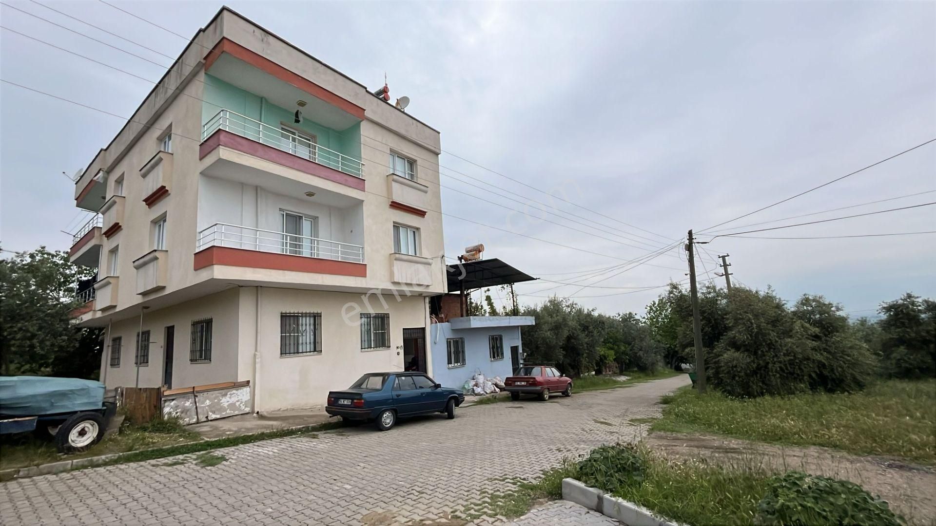 Turgutlu Derbent Mahallesinde Tek Daire Üzeri Satılık 170 M2