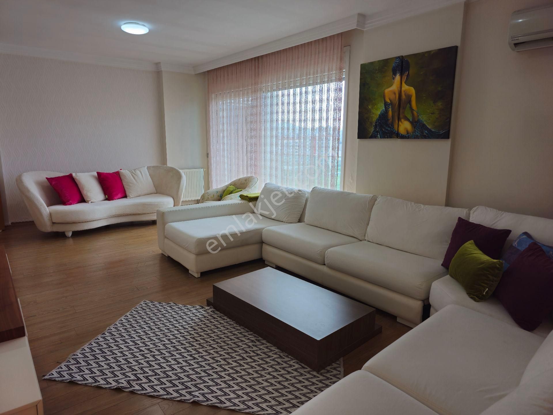 Mavişehir Modern 1 Sitesinde 3+1 Eşyalı Kiralık_ Yüzme Havuzlu Site İçinde