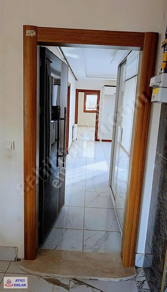 Atc'dan Belediye Karşısı Kombili Kiralık Daire
