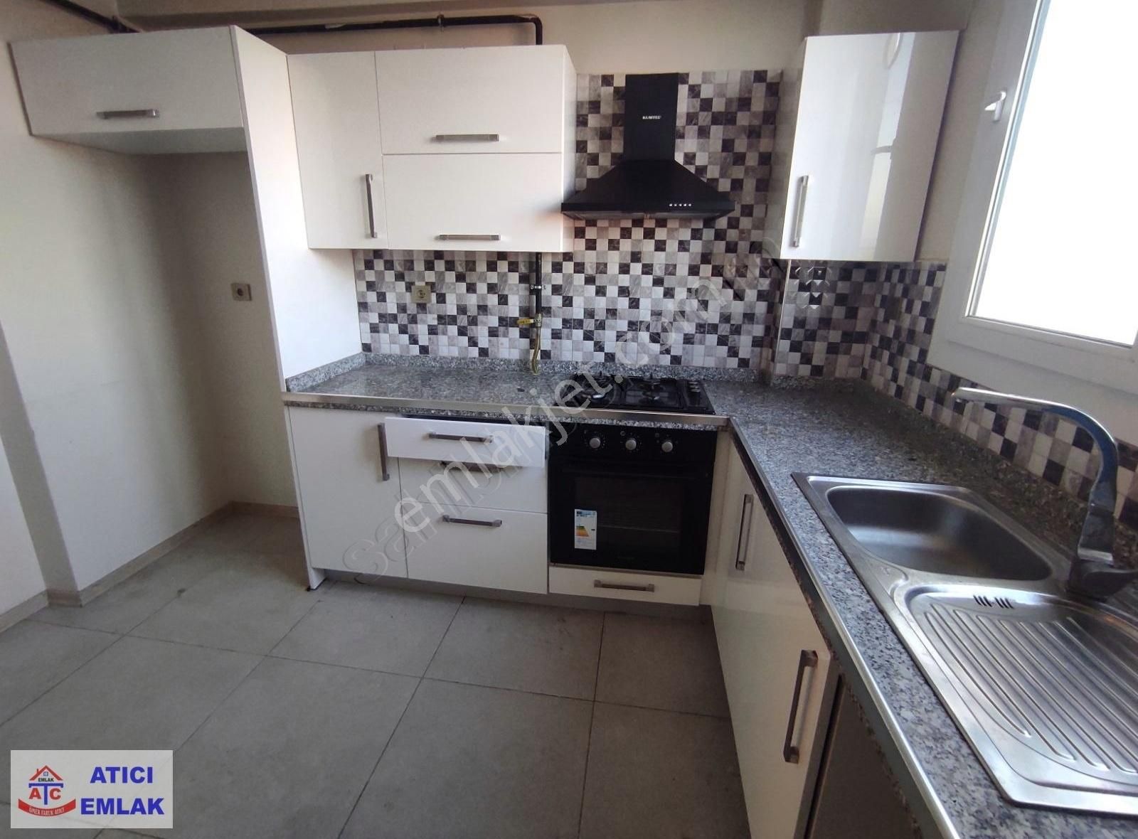 Atıcı'dan İlçe Emniyet Karşısı Kombili 3+1 Kiralık Daire