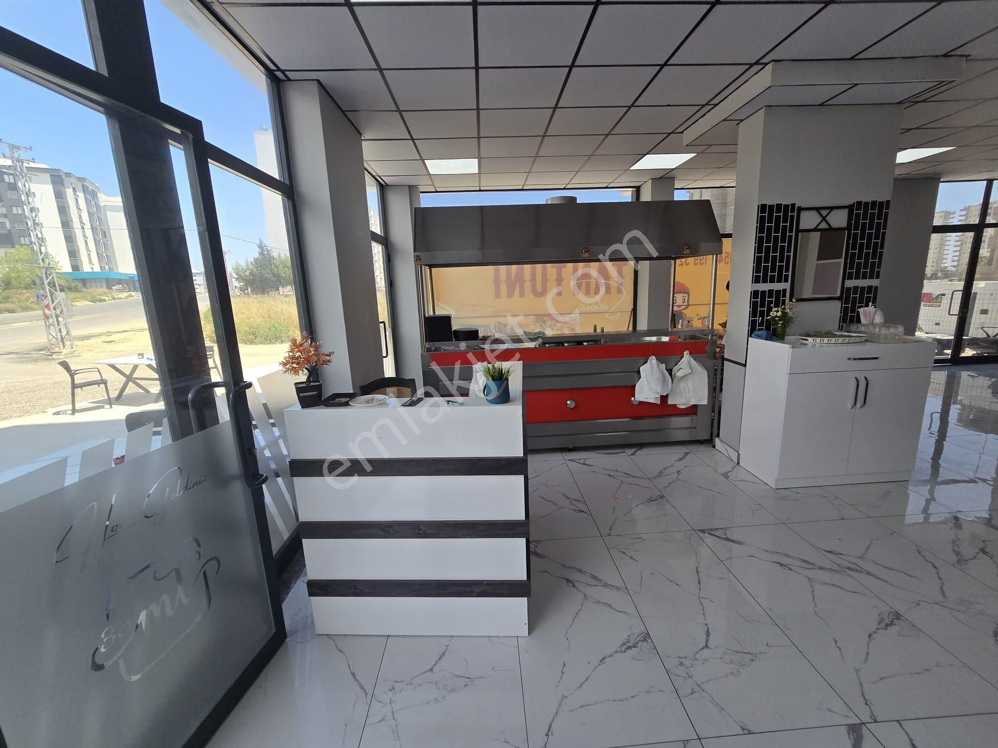 Karınca'dan Yaşar Doğu Caddesinde Devren Kiralık Cazip Fiyat !