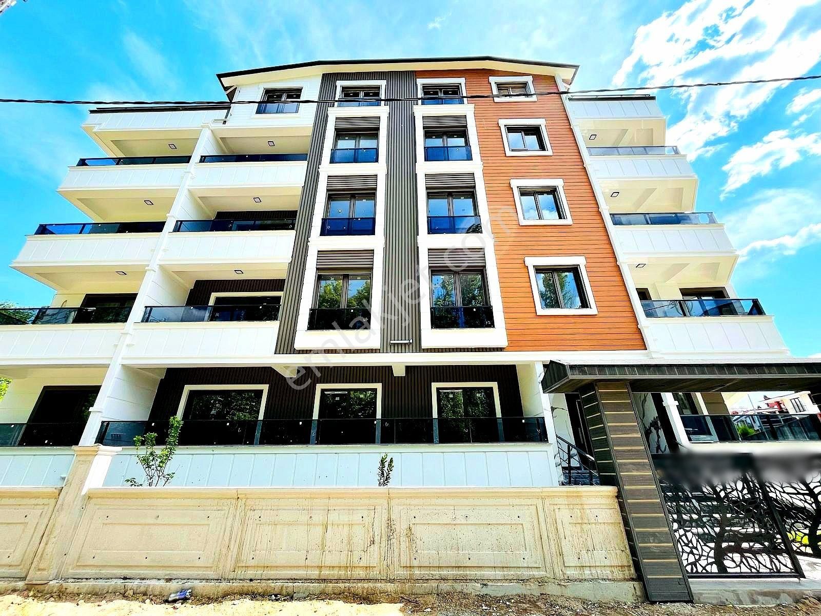▶ ▶akçay Körfez'den Tasarımı İle Dikkat Çeken Yerden Isıtmalı 1+1 Daire