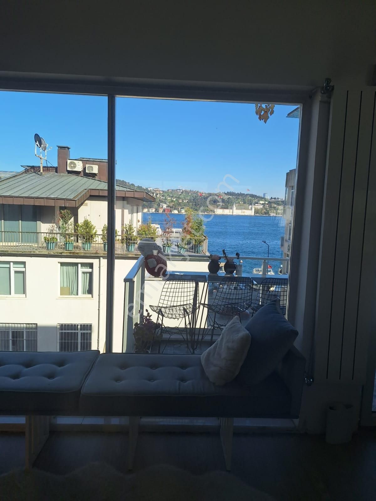 Bebek Arnavutköy Sahile Yakın Manzaralı 2+1eşyalı Kiralık Daire