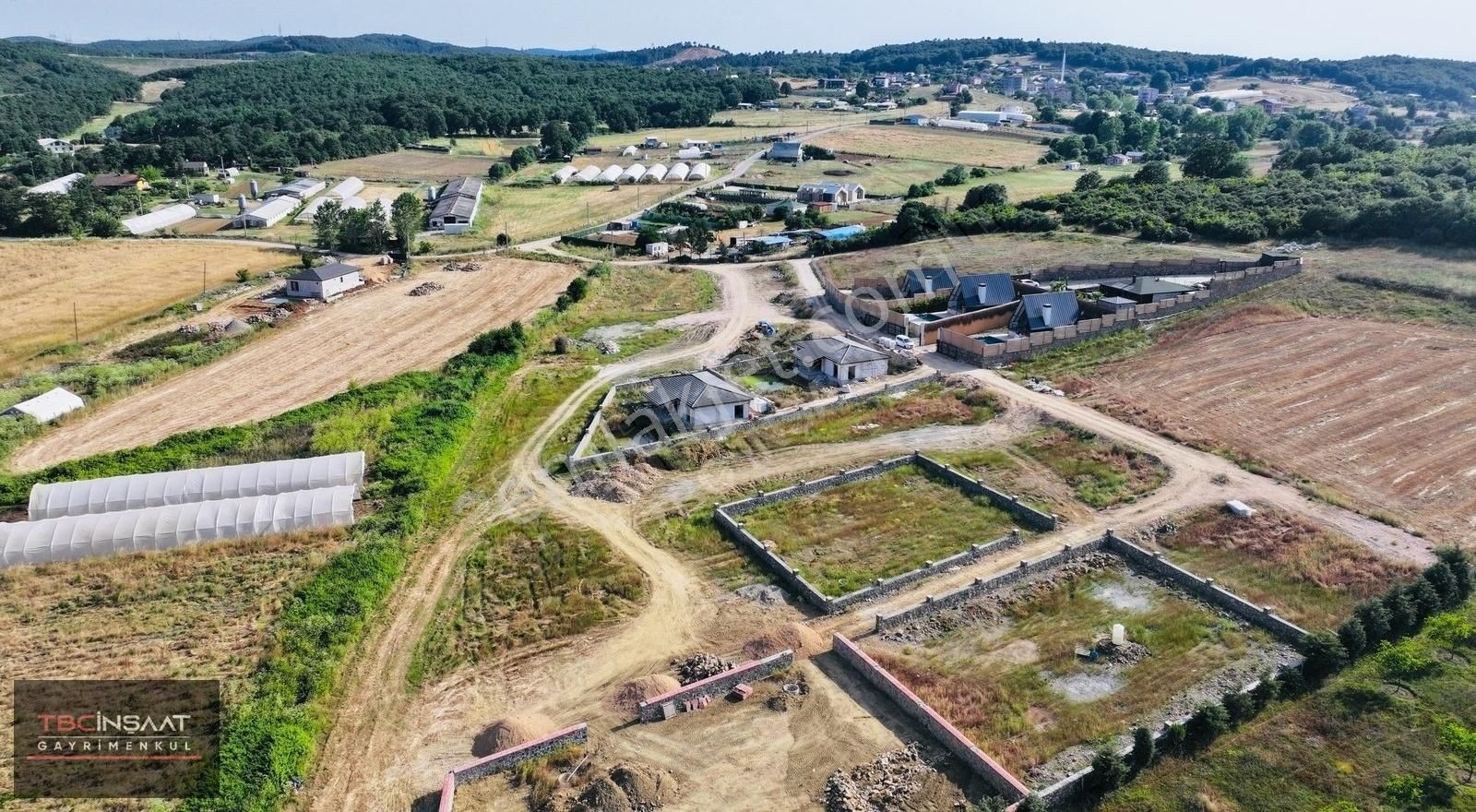 *** Tbc'den Gebze Kadıllı'da ( 1.818 M² ) Tarla Taş Duvar ***