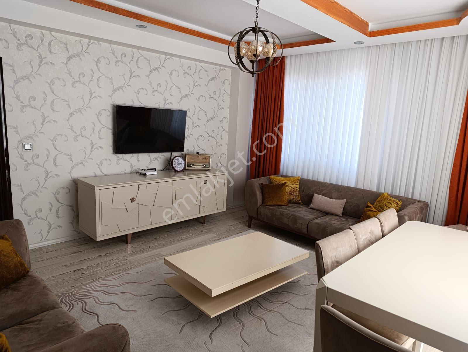 Med Life Gayrimenkul Den Bağcıalar Ahmet Kaya Caddesin De Satılık 3+1 Orta Kat Fırsat Daire..