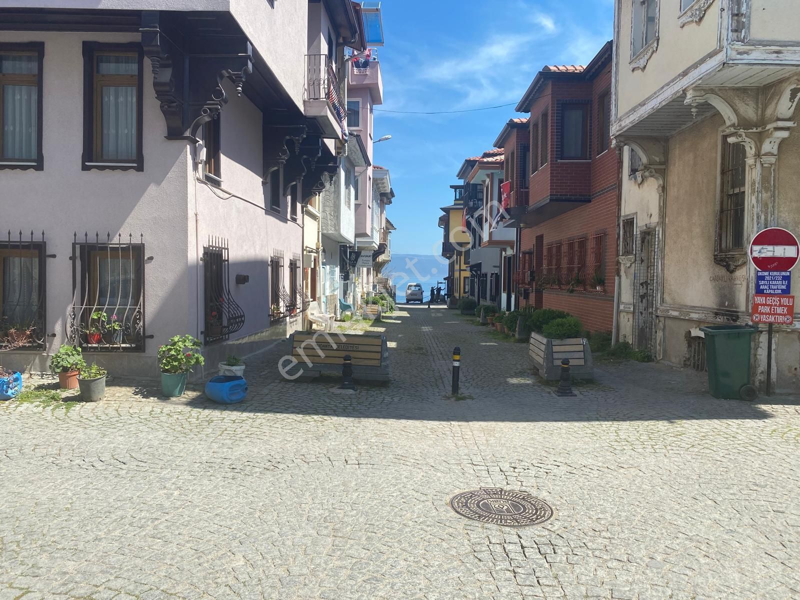 Mudanya'da Kapital'den 2 Ayrı Tapulu Satılık Müstakil Ev